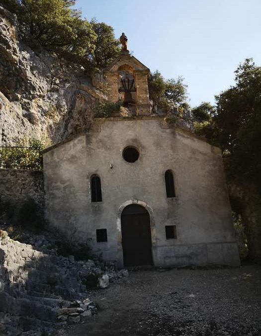 Randonnée – La chapelle  et la baume des anges