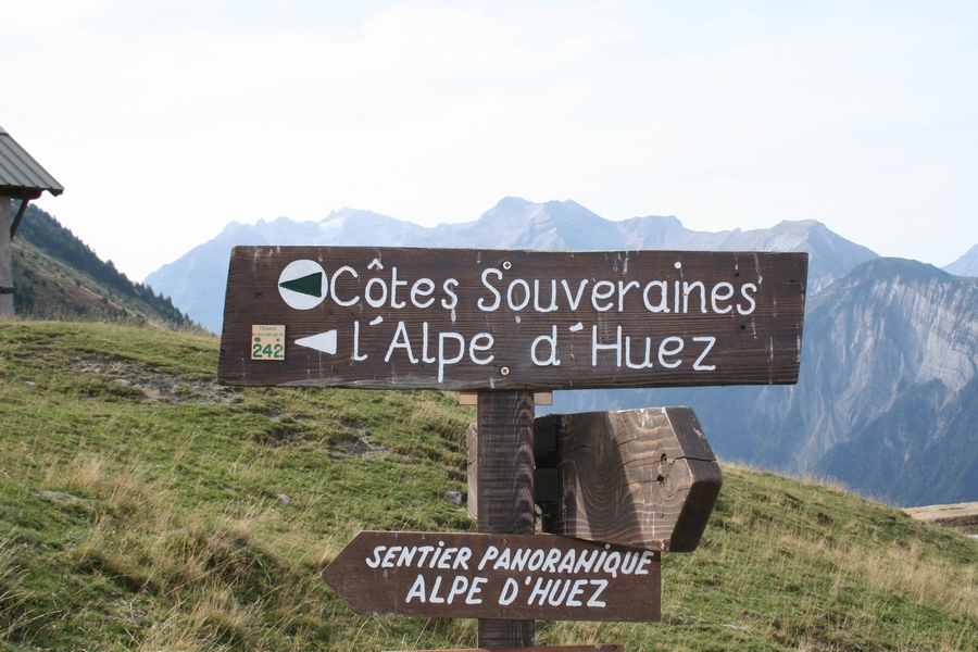 Randonnée – Le sentier panoramique depuis Villard Reculas